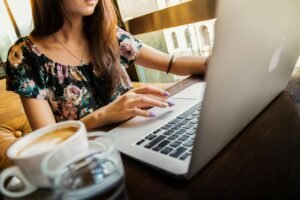 Money Making Blogs: The Truth No One Tells You About Blogging Income