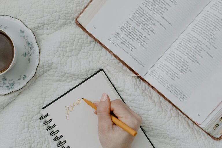 How to Manifest as a Woman.A Soft Realistic Guide From Someone Who Did The Work