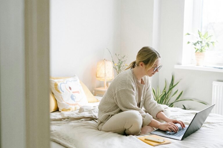 side hustles for women working full-time