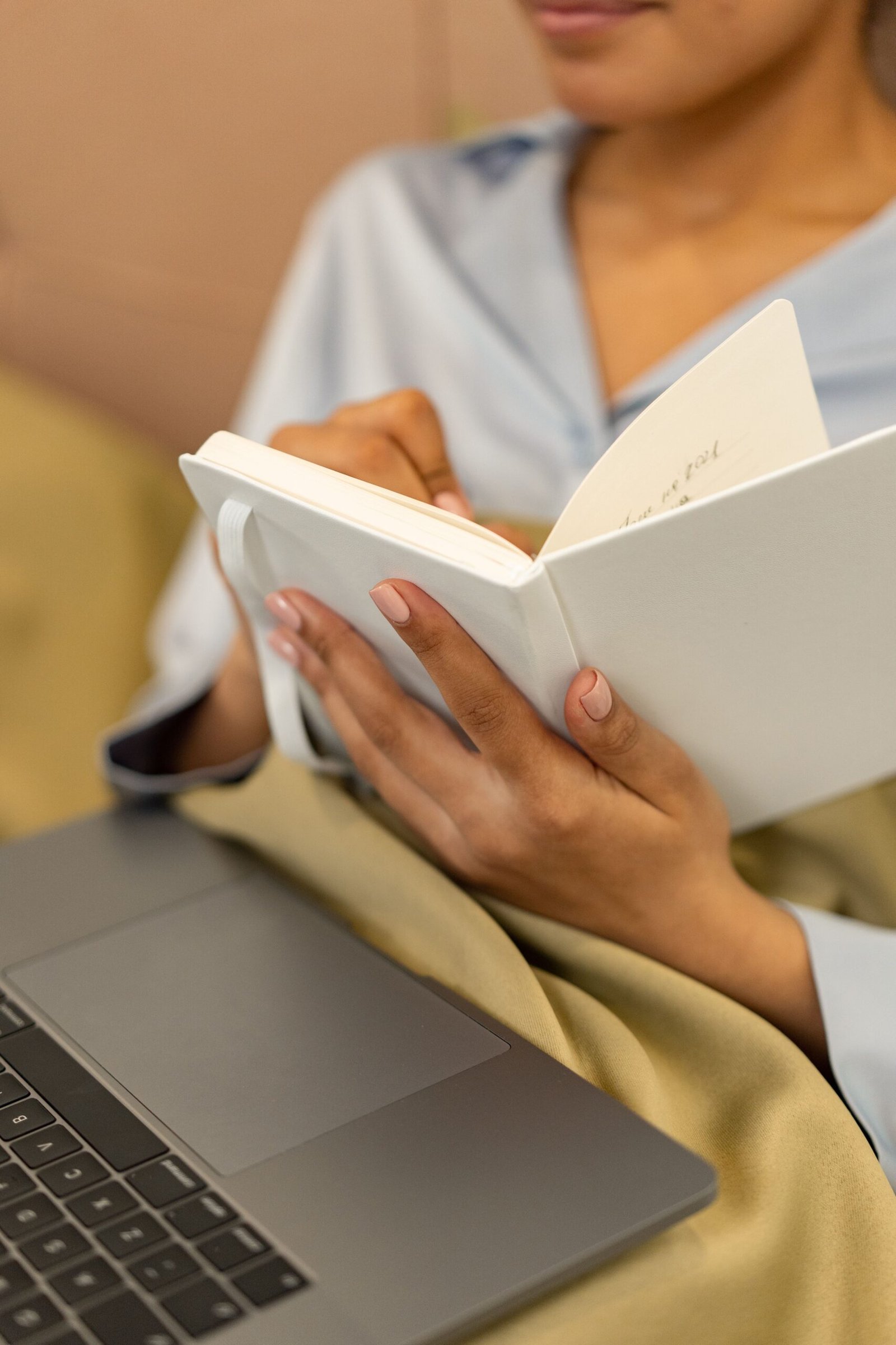 Why I Journal: HerDailySpace Is My Journal