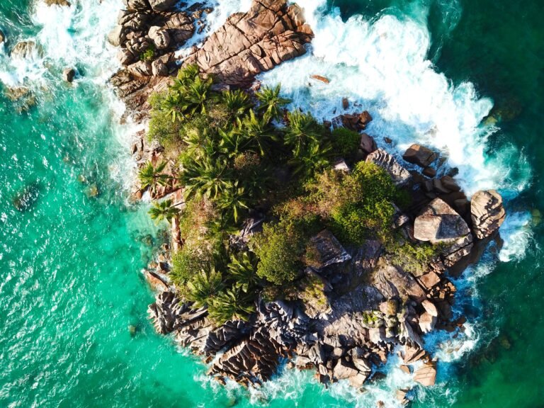 seychelles-solo-female-travel-luxury-guide