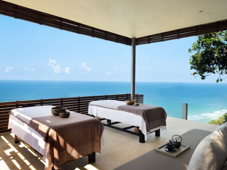 Best Hotel Near Surf Beaches: Alila Villas Uluwatu