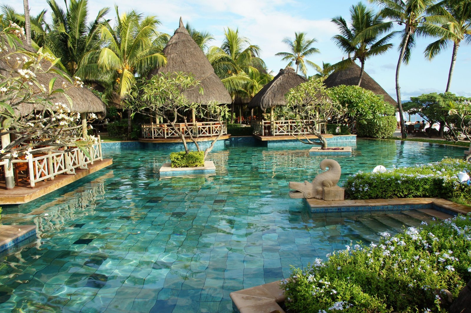 15 Best Hotels in Mauritius for Solo Female Travelers