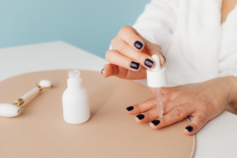 Gel vs Builder Gel: What Actually Lasts Longer on Vacation